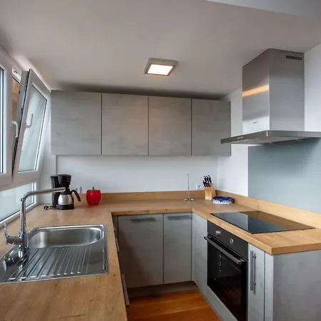 Apartman Colosseum Póla